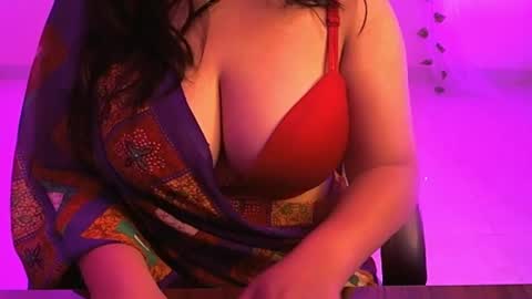 Snapshot of nightqueen107446 chatting on March 2025 11:25:02 AM nightqueen107446 online show from March 2025 11:25:02 AM