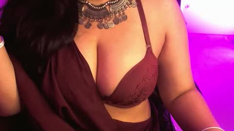 Snapshot of nightqueen107446 chatting on November 2025 05:19:01 AM nightqueen107446 online show from November 2025 05:19:01 AM