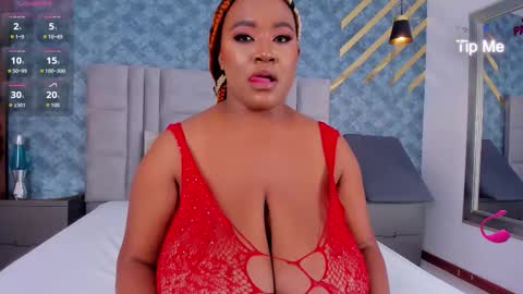 NiiaMoore online show from October 2025 09:35:02 PM