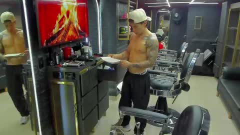 Snapshot of niickcooper chatting on February 2026 02:16:01 AM Niick online show from February 2026 02:16:01 AM