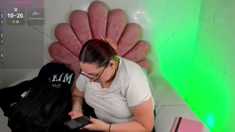 Anni online show from February 2026 10:24:02 PM