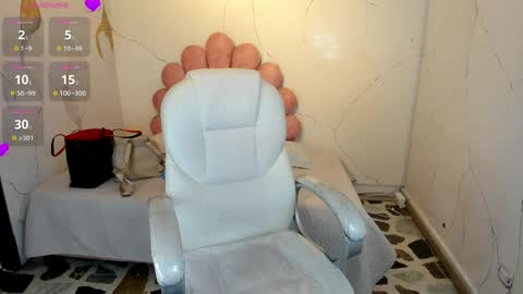 Anni online show from April 2026 05:08:02 AM