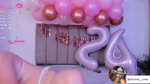 Niicoleta  online show from May 2026 08:42:01 AM