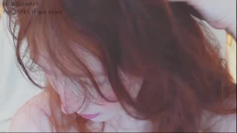 Snapshot of niilaa chatting on February 2025 08:20:02 PM of Nylasweet online show from February 2025 08:20:02 PM