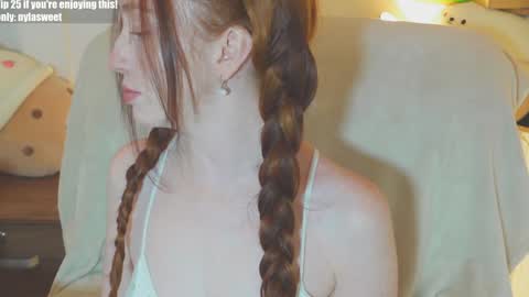 Snapshot of niilaa chatting on September 2025 07:40:02 PM of Nylasweet online show from September 2025 07:40:02 PM