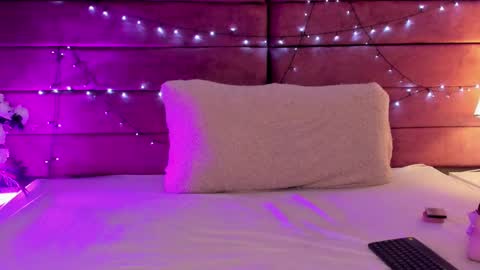 Snapshot of niinaink chatting on March 2025 10:17:01 AM NINAINK online show from March 2025 10:17:01 AM