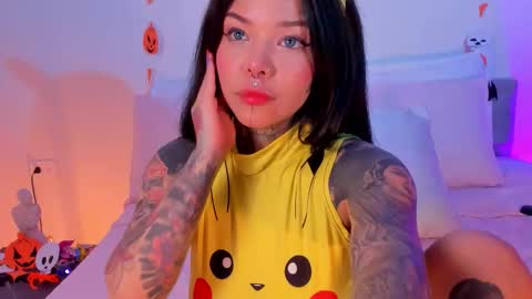 Snapshot of niinaink chatting on October 2025 12:02:02 PM NINAINK online show from October 2025 12:02:02 PM