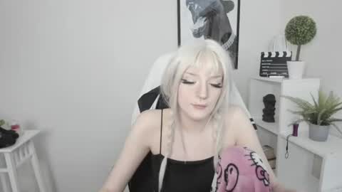 Nika online show from July 2026 01:04:02 PM