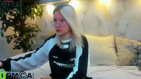 Nika Sm online show from August 2026 09:22:02 AM