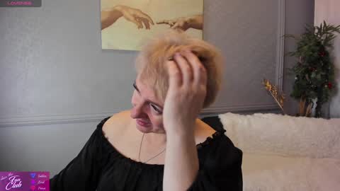 Snapshot of nika_smit chatting on December 2024 05:23:01 AM Nika online show from December 2024 05:23:01 AM