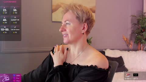 Snapshot of nika_smit chatting on January 2025 11:33:01 AM Nika online show from January 2025 11:33:01 AM