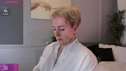 Snapshot of nika_smit chatting on January 2025 09:02:02 AM Nika online show from January 2025 09:02:02 AM