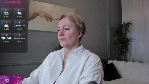 Snapshot of nika_smit chatting on February 2025 10:57:01 AM Nika online show from February 2025 10:57:01 AM