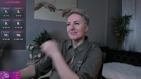 Snapshot of nika_smit chatting on February 2025 12:50:01 PM Nika online show from February 2025 12:50:01 PM