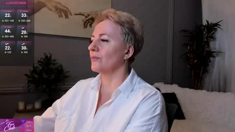 Snapshot of nika_smit chatting on March 2025 11:50:01 AM Nika online show from March 2025 11:50:01 AM