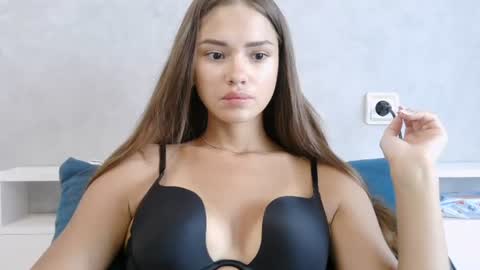 Snapshot of nika_verona1 chatting on June 2026 10:39:01 AM Nika online show from June 2026 10:39:01 AM
