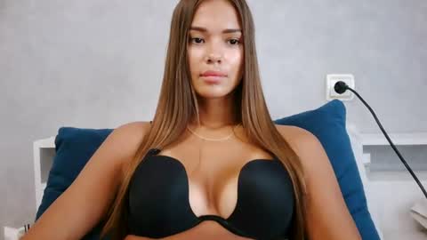 Snapshot of nika_verona1 chatting on July 2026 06:39:02 AM Nika online show from July 2026 06:39:02 AM