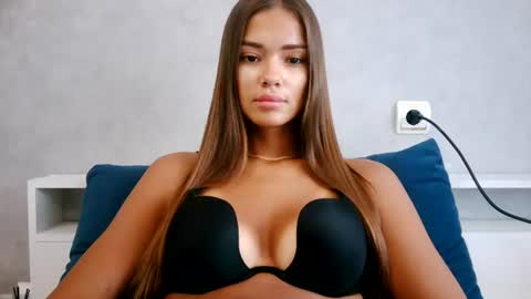 Snapshot of nika_verona1 chatting on July 2026 07:00:02 AM Nika online show from July 2026 07:00:02 AM