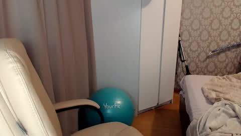 Snapshot of nikaking22 chatting on December 2025 11:52:01 AM nikaking22 online show from December 2025 11:52:01 AM