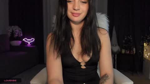 Nika online show from January 2025 07:35:01 PM