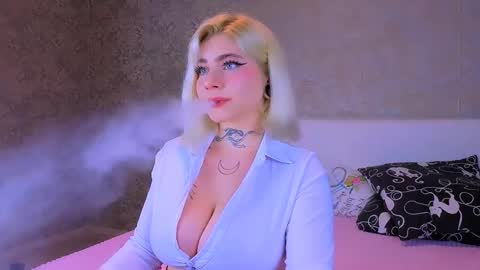 Snapshot of nikarocks chatting on September 2025 09:39:02 PM nikarocks online show from September 2025 09:39:02 PM