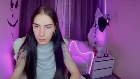 nikastarkk online show from October 2025 07:02:01 PM