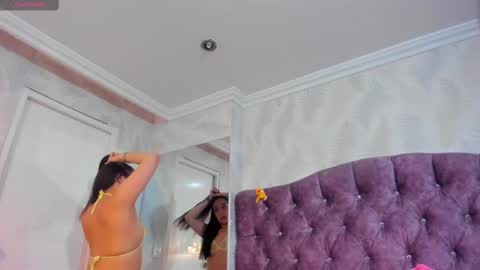 Nikki online show from October 2025 03:39:02 AM