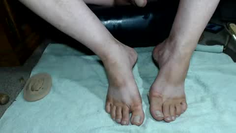 nikisissyfeet online show from June 2026 10:36:01 PM