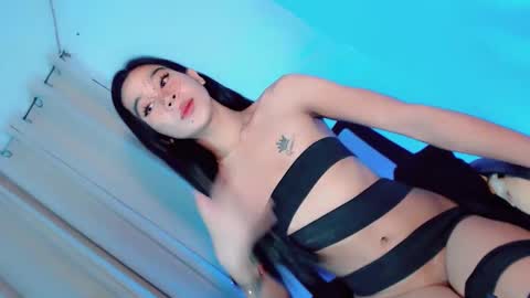 Snapshot of nikka_bonita chatting on November 2025 04:00:01 PM nikka_bonita online show from November 2025 04:00:01 PM