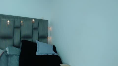 Nilly online show from December 2024 06:33:02 AM