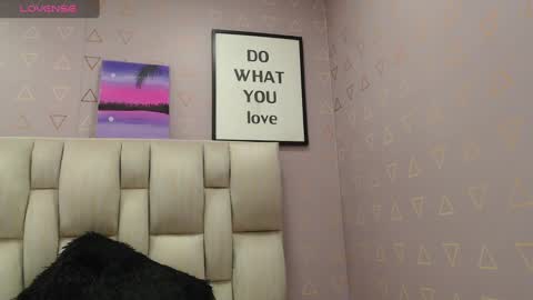 Nilly online show from December 2024 05:59:02 AM