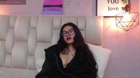 Nilly online show from December 2024 09:03:01 AM