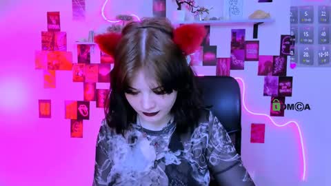 Snapshot of nikki_kiss_ chatting on May 2026 09:06:01 AM nikki_kiss_ online show from May 2026 09:06:01 AM