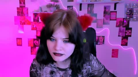 Snapshot of nikki_kiss_ chatting on May 2026 09:05:01 AM nikki_kiss_ online show from May 2026 09:05:01 AM