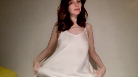 Snapshot of nikki_mi chatting on December 2024 01:18:02 PM Nikki online show from December 2024 01:18:02 PM