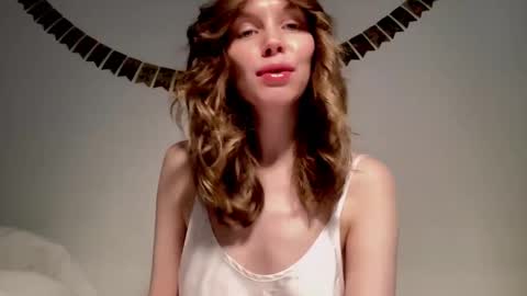 Snapshot of nikki_mi chatting on January 2025 10:09:02 AM Nikki online show from January 2025 10:09:02 AM