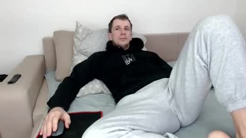 Nick online show from November 2025 08:20:02 AM