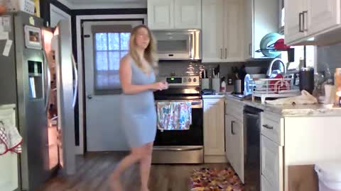 nikkib653466 online show from May 2026 05:29:01 PM