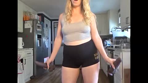 nikkib653466 online show from May 2026 05:08:01 PM