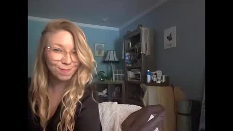 nikkib653466 online show from May 2026 06:27:02 PM