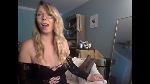 nikkib653466 online show from May 2026 06:50:01 PM