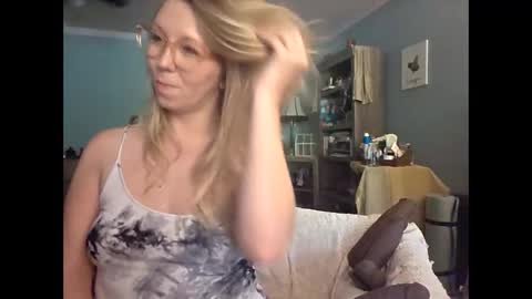 Snapshot of nikkib653466 chatting on June 2026 03:29:02 PM nikkib653466 online show from June 2026 03:29:02 PM