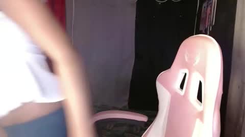 Snapshot of nikkie_dragon chatting on January 2025 09:19:01 AM nikkie online show from January 2025 09:19:01 AM