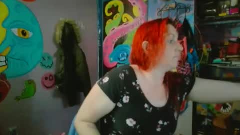 Nikkie online show from May 2026 02:22:01 PM