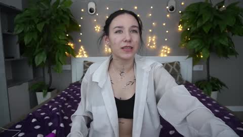 Nikki online show from February 2025 07:23:02 PM