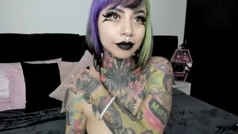 Nikki Ramone   online show from February 2025 09:24:01 AM