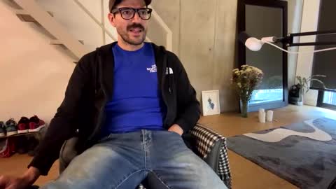 Nikolaj costeer online show from February 2025 04:24:02 PM