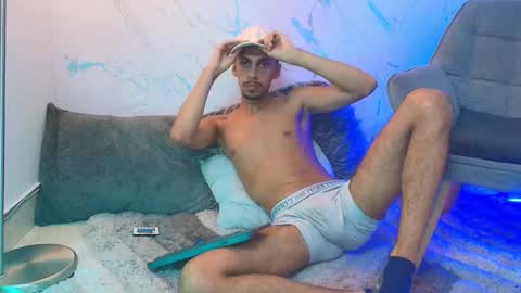 Snapshot of nikolay_dimitrov chatting on December 2025 06:43:02 AM online show from December 2025 06:43:02 AM