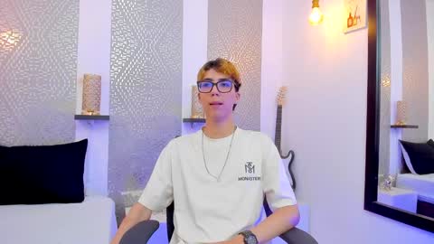    online show from December 2024 08:08:02 AM