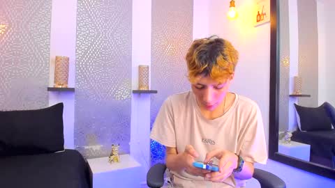    online show from December 2024 04:31:02 AM